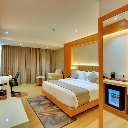 Clarion Hotel Bangalore Yesvantpur Esterno foto