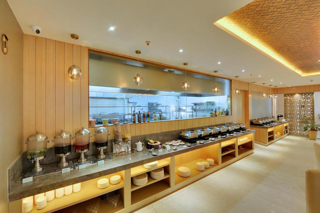 Clarion Hotel Bangalore Yesvantpur Esterno foto